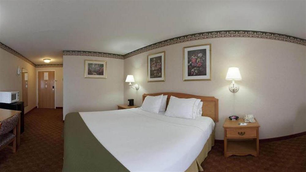 Holiday Inn Express Hotel & Suites Wauseon By Ihg Exterior foto